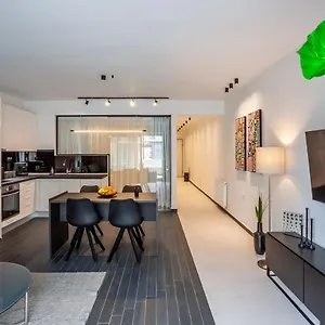 Habitat 29 A Selanik